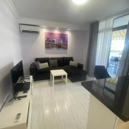 公寓 With Large Terrace In Summerland *