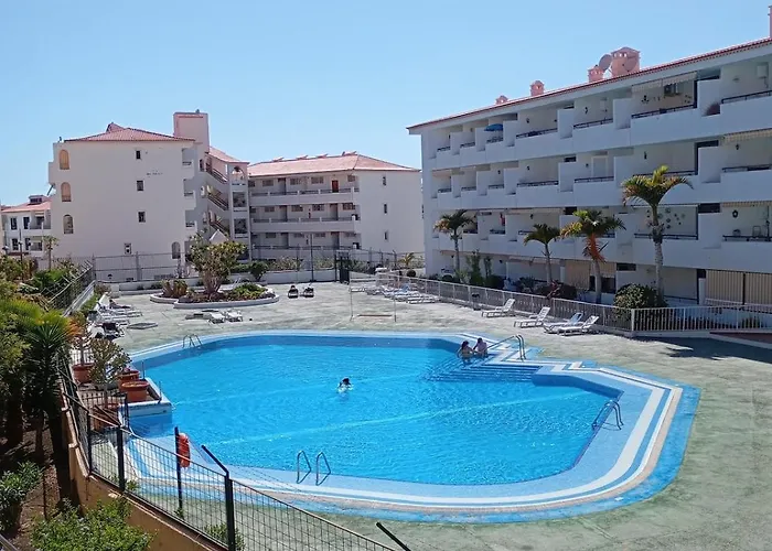 With Large Terrace In Summerland Apartmán *
